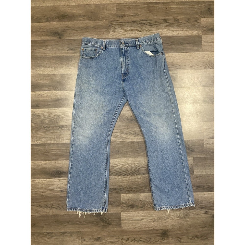 Levi's 517‎ Jeans Size 36x29 Blue Light Wash Denim Bootcut